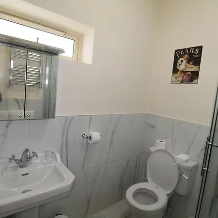 The Post House كينسالي