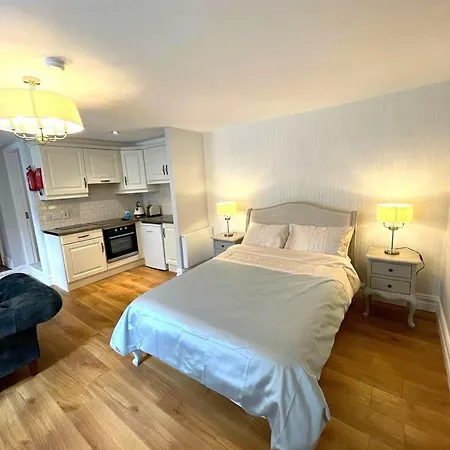 Apartament The Post House